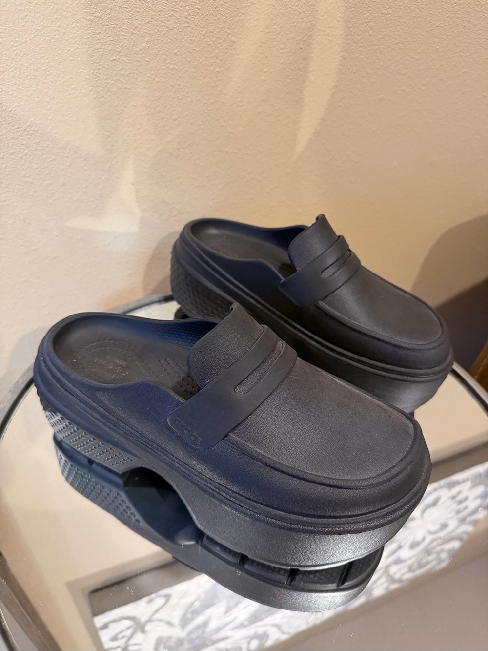 Crocs - Picture 3 of 4